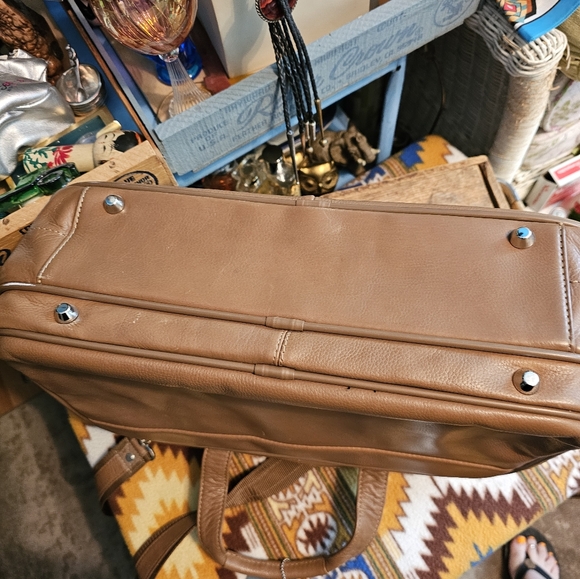 Mancini Leather Briefcase Laptop Shoulder Bag - Picture 6 of 7